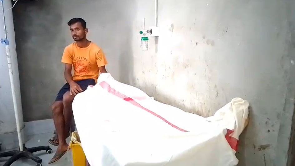 খোয়াই থানাধীন চেরমা এলাকায় বিষ পান করে আত্মঘাতী এক গৃহবধূ।