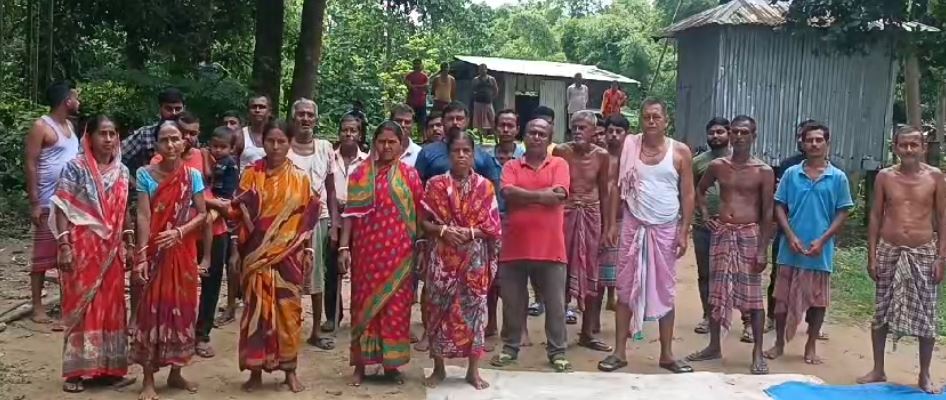 আসন্ন পঞ্চায়েত নির্বাচন বয়কট করার হুশিয়ারি দিলেন গুলধরপুর গ্রাম পঞ্চায়েতের বাসিন্দারা ।