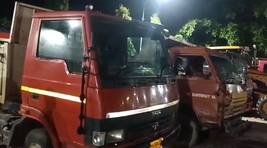 পেট্রোল পাম্প থেকে ছয়টি গাড়ির ডিজেল চুরি।