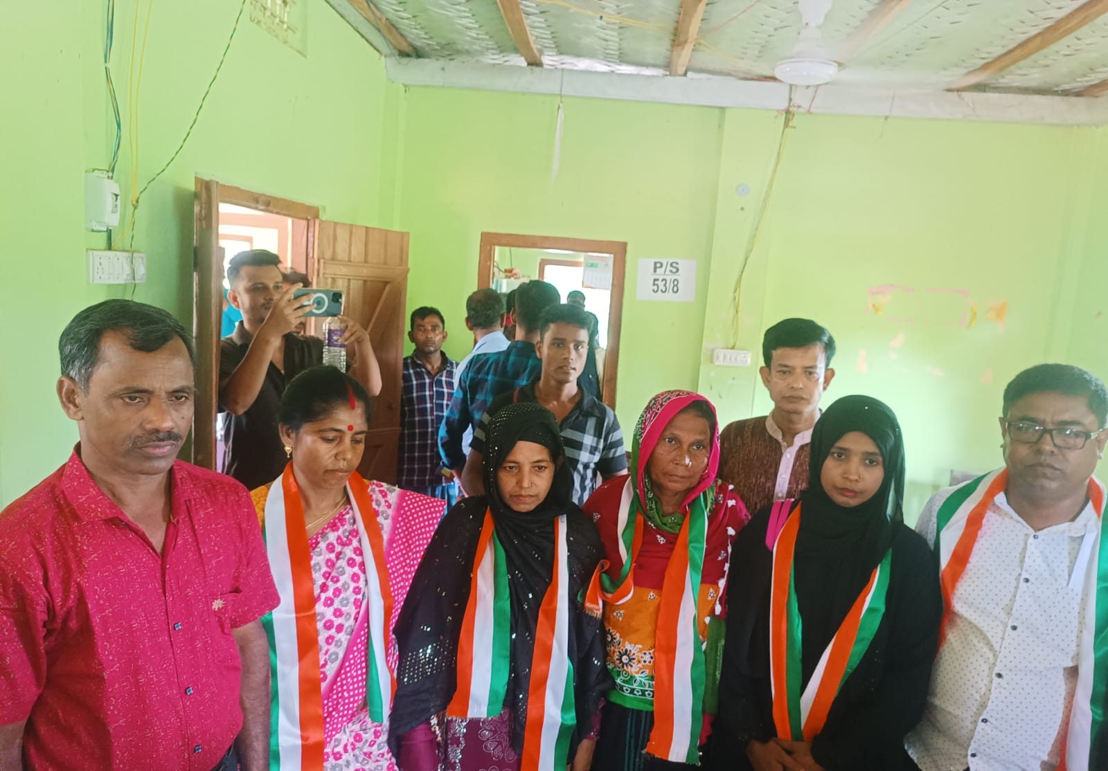 ইরানি গ্রাম পঞ্চায়েতে শপথ গ্রহণ অনুষ্ঠান সম্পন্ন, প্রধান ও উপ-প্রধান নির্বাচিত।