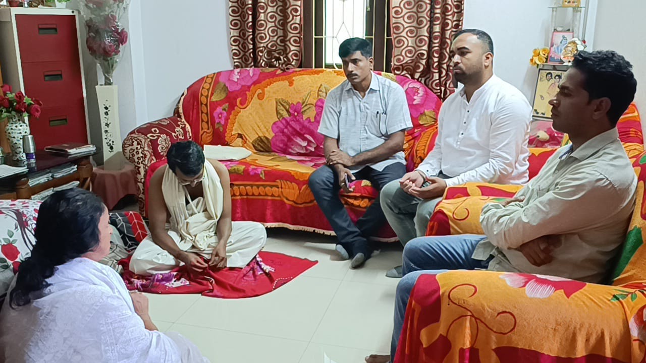 মোবাইল ব্যবসায়ী হরি শংকর সাহার হত্যাকাণ্ড: বামপন্থী বিধায়ক দলের শ্রদ্ধাঞ্জলি ও সমবেদনা।