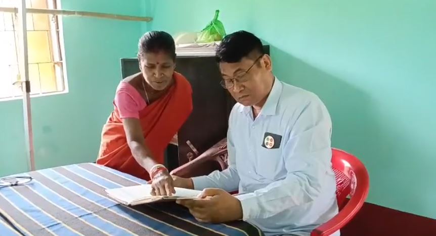 BIKASH DEBBARMA: অঙ্গনওয়াড়ি কেন্দ্রে চাঞ্চল্যকর অনিয়ম! কৃষ্ণপুরের ‘তুই মধু’ কেন্দ্র ঘিরে প্রশ্নের মুখে শিশু ও মাতৃ কল্যাণ প্রকল্পের বাস্তবায়ন।