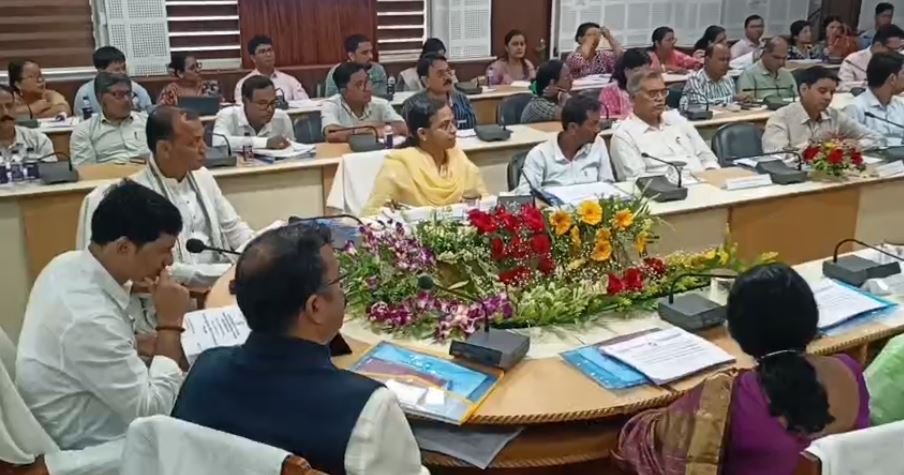 SUDHANSHU DAS: উন্নয়নের ধারাকে ত্বরান্বিত করতে বিভাগীয় সমন্বয়ে দায়িত্বশীল উদ্যোগ— বললেন মন্ত্রী সুধাংশু দাস।