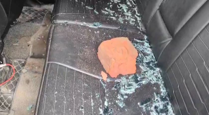 পাচারকারী সন্দেহে পিতা-পুত্রের উপর প্রাণঘাতী হামলা, উত্তপ্ত সেকেরকোট।