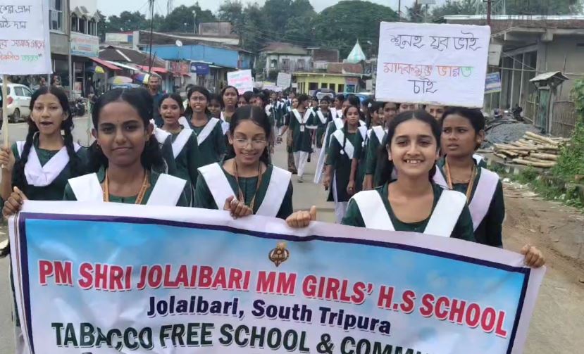 পিএম শ্রী উচ্চতর মাধ্যমিক বিদ্যালয়ের উদ্যোগে সচেতনতা বার্তা ছড়িয়ে পড়ল জনমনে।