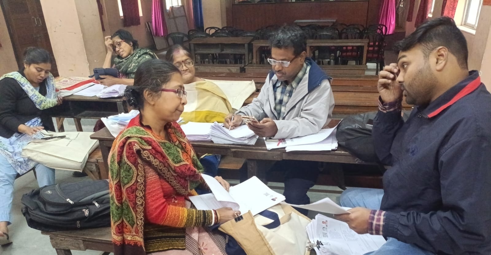 পাঁচ রাজ্যে ভোটার তালিকা সংশোধন, বাদ পড়তে পারে লক্ষ লক্ষ নাম।