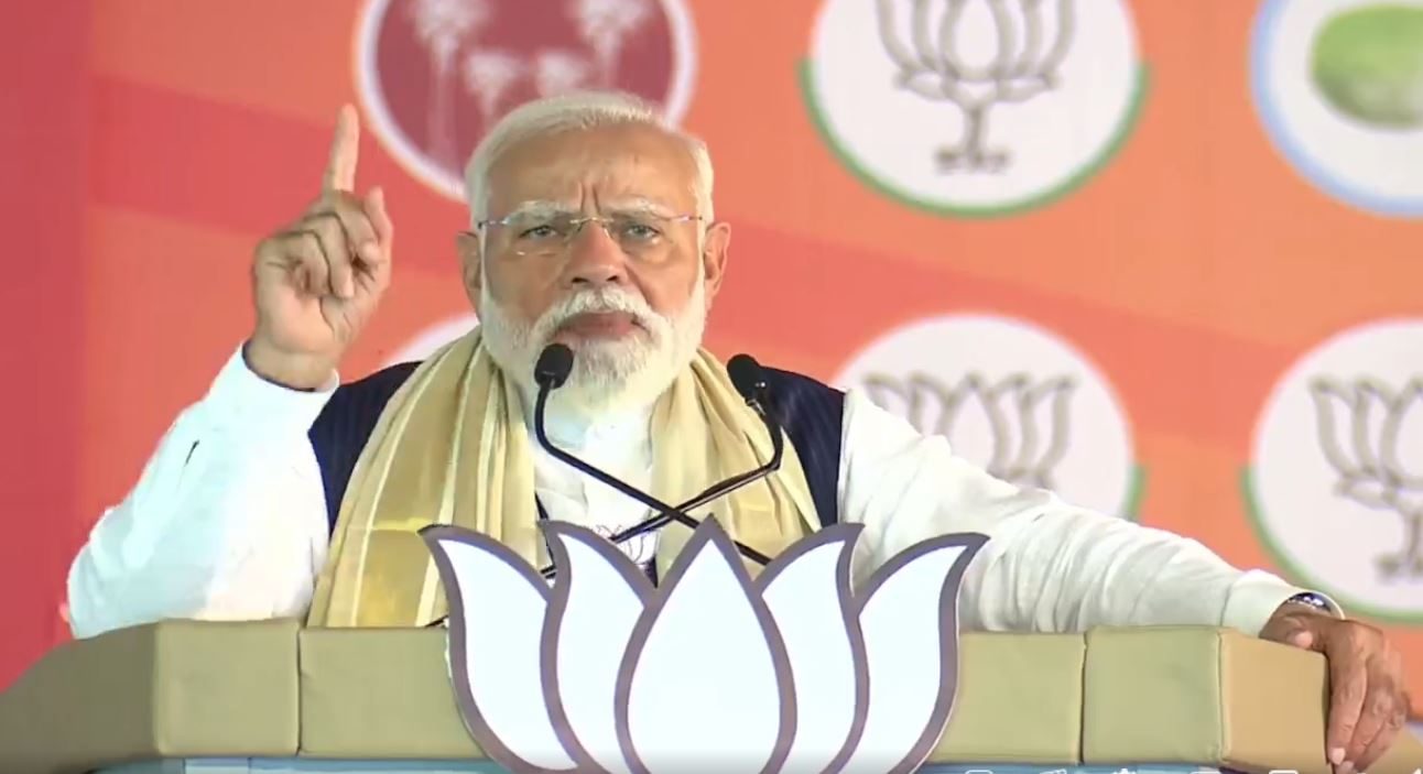 Narendra Modi: বাংলা থেকে ভয় পালাবে, হিসাব হবে প্রতিটা পাপের!” তৃণমূলকে কড়া হুঁশিয়ারি মোদির।